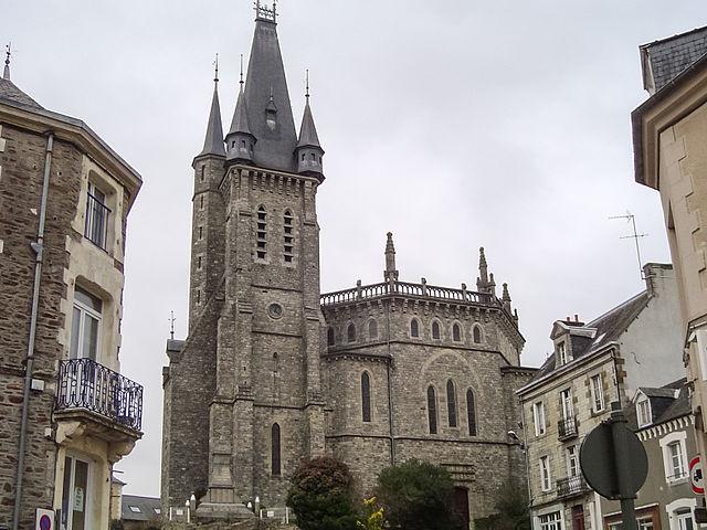 Châteaubourg - Immobilier - CENTURY 21 A.I.T. - Église Saint-Pierre de Châteaubourg (Ille-et-Vilaine)